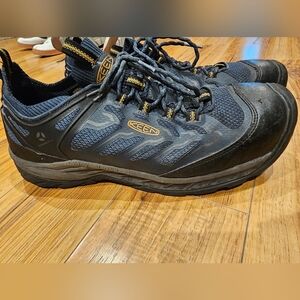 Keen Steel Toe Shoes